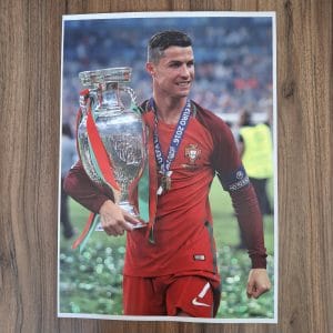 پوستر رونالدو قهرمانی یورو